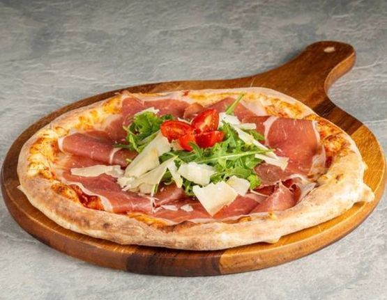 pizza au feu de bois - restaurant l'Italia