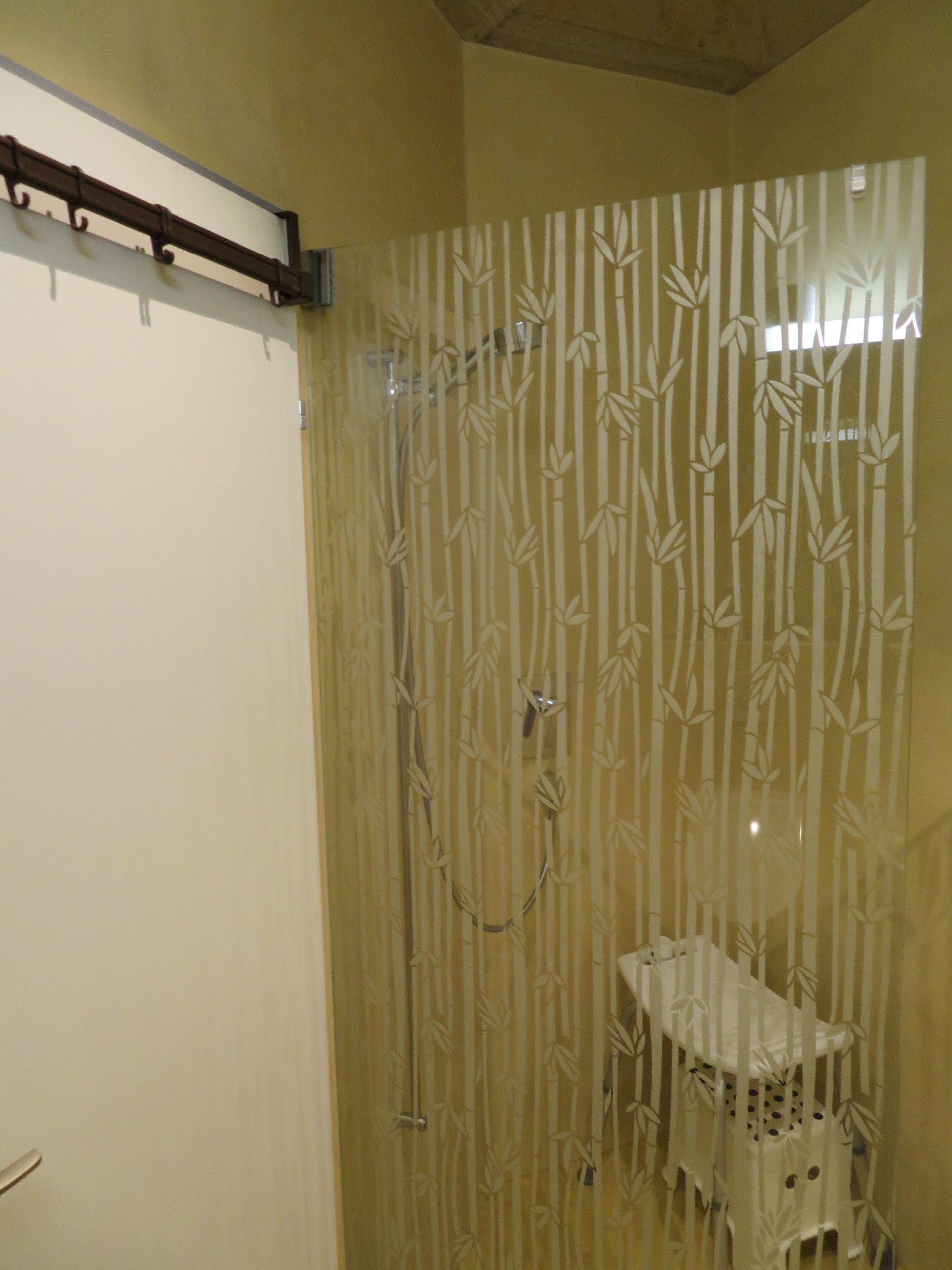 Teilgerahmt Badezimmer