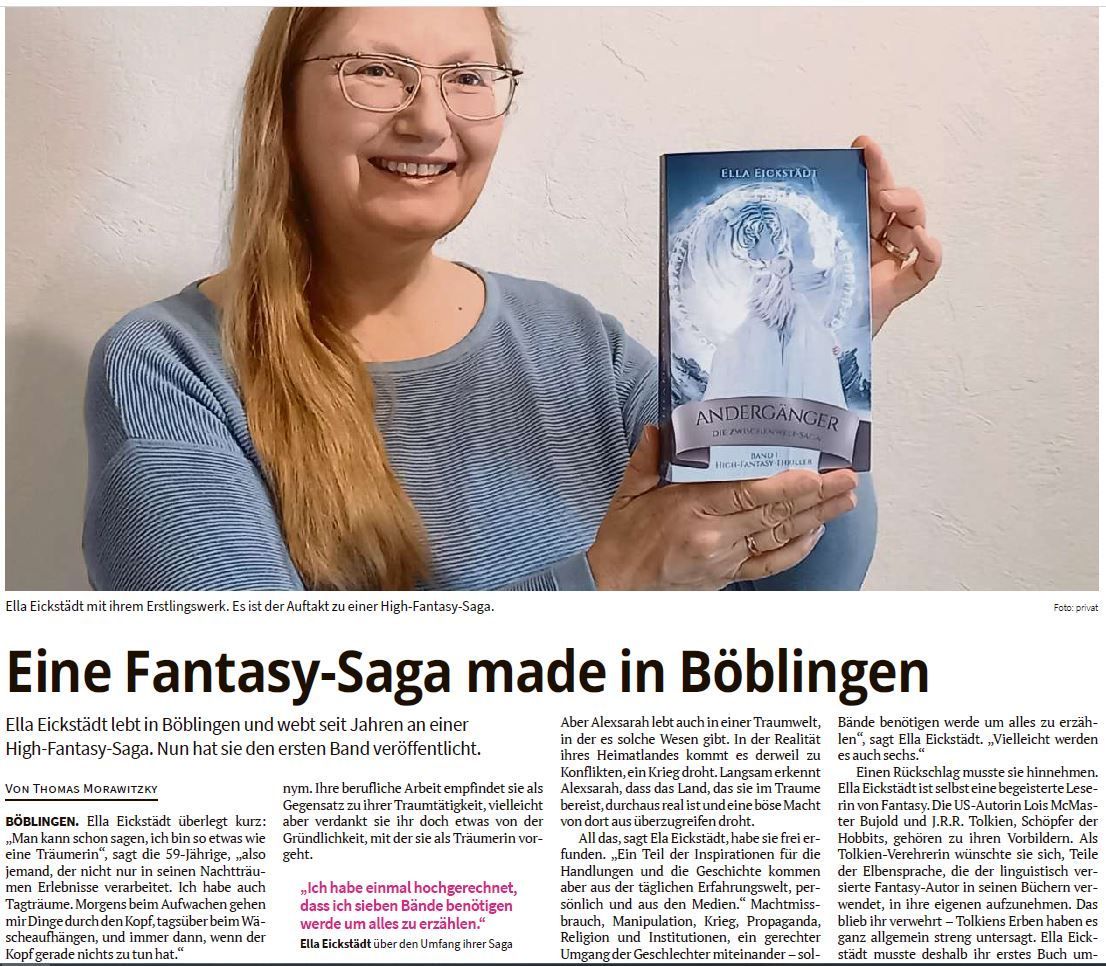 Autorin lächelt und hält ihr Buch „Andergänger“. Text: „Fantasy-Saga made in Böblingen“.