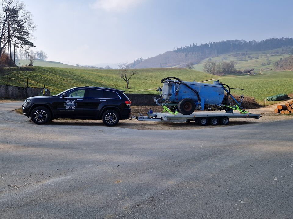 Fahrzeug und mobile Werkstatt von Stephan Probst Transporte & Landmaschinen
