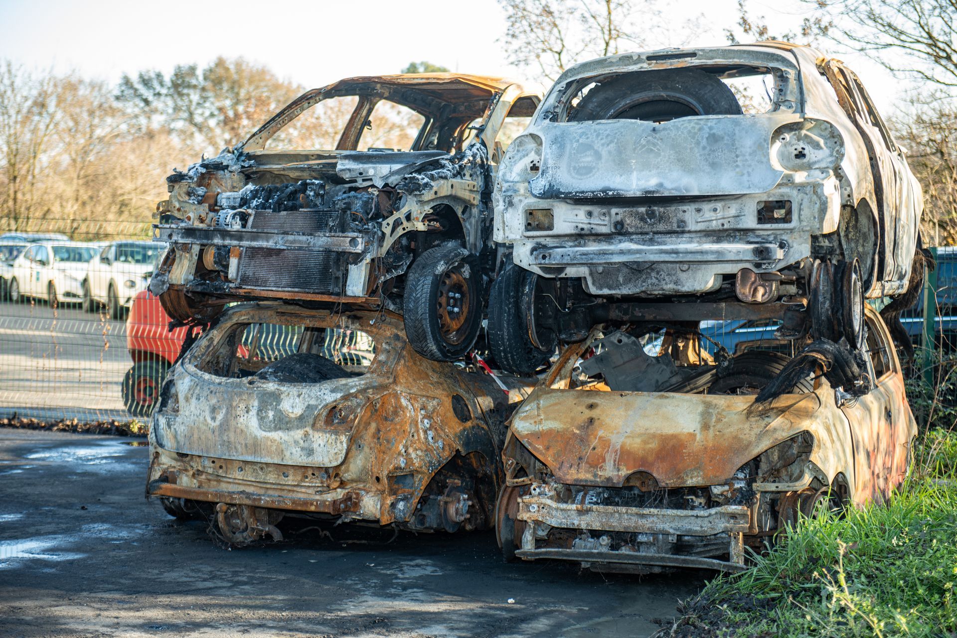Des véhicules hors d'usage à détruire