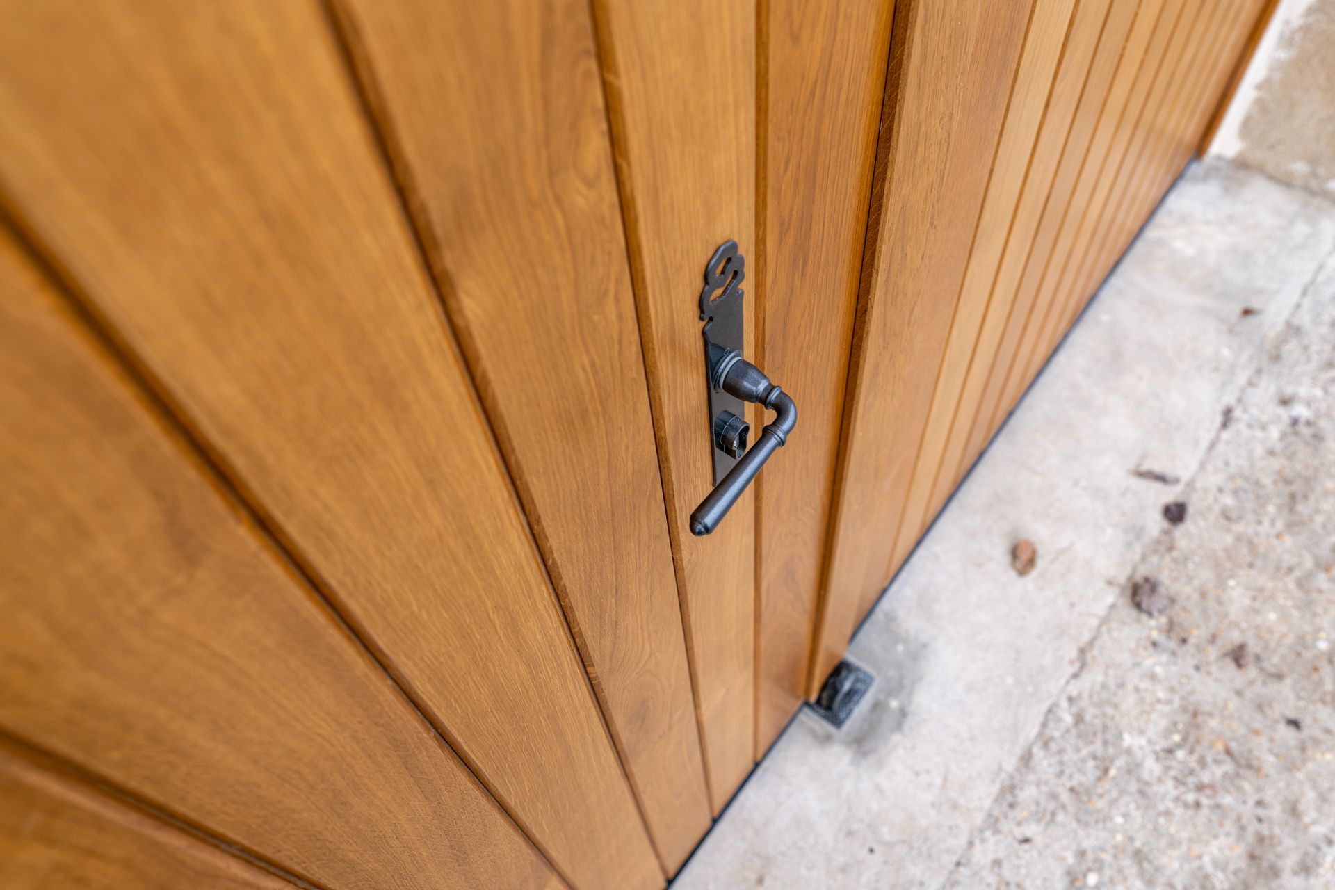 Vers la page Fenêtres et portes mixtes.