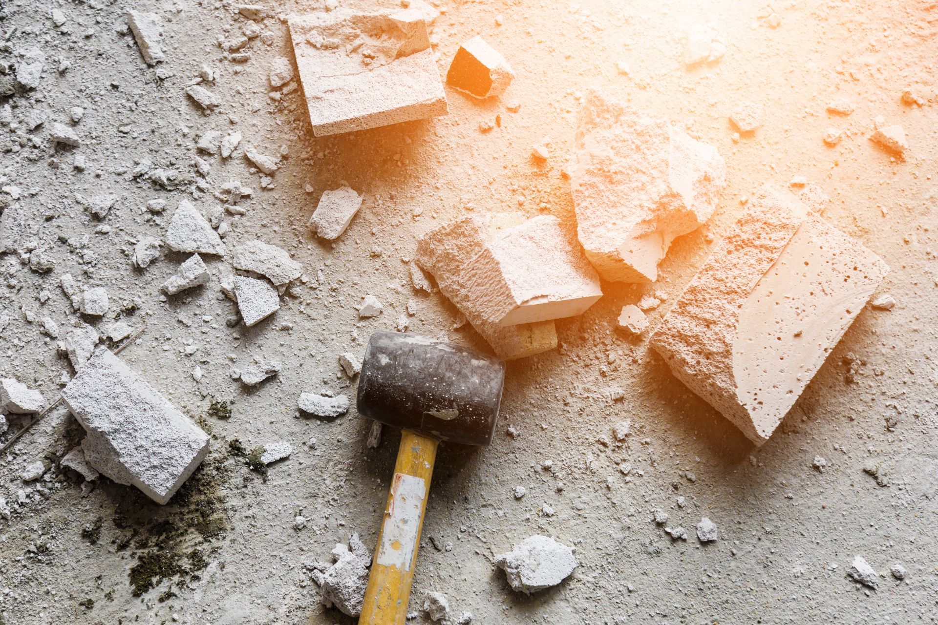 Vers page Petite démolition