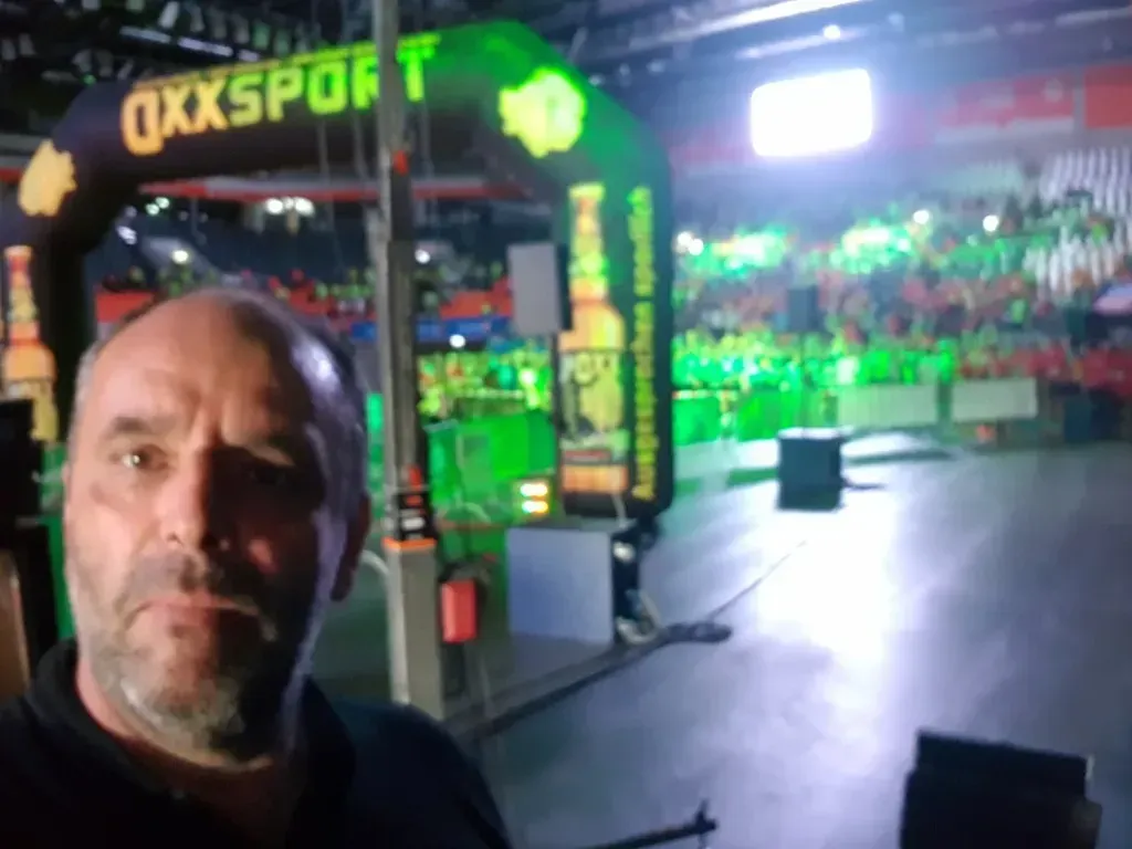 Aufbau der Startlinie der OXXSPORT Veranstaltung