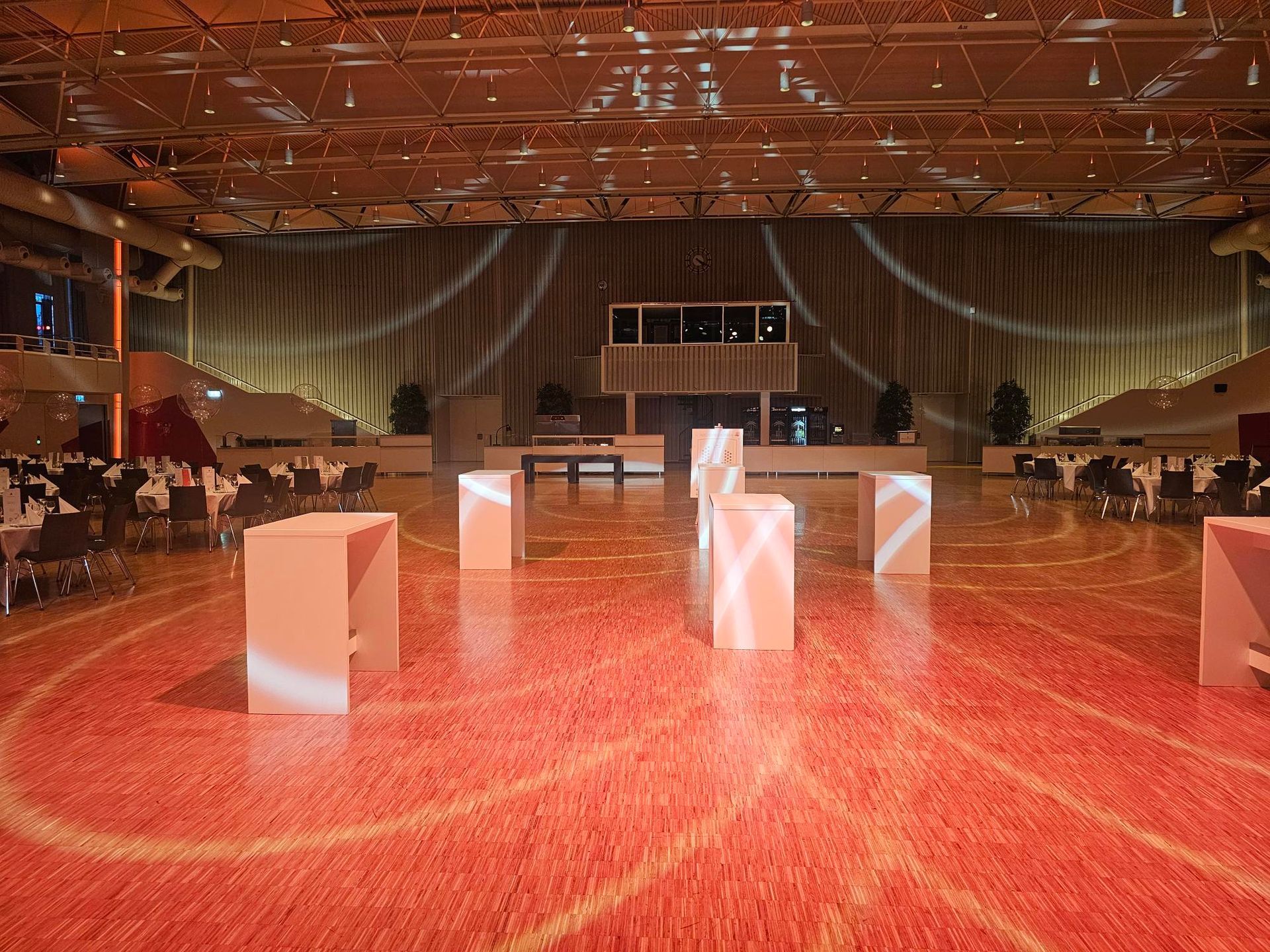 Weihnachtsfeier XXL in der Donauhalle Ulm