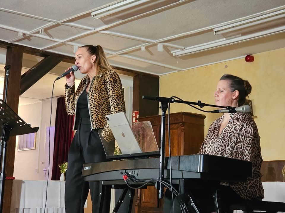 Melanie Williams präsentiert ihr neues Buch mit Thomas Kießling, Nicole Häußler und Moser Event Plus