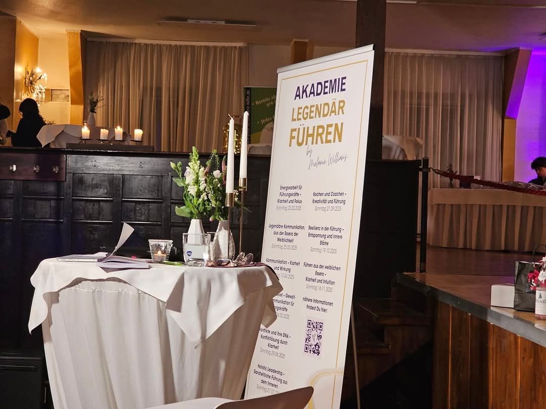 Melanie Williams präsentiert ihr neues Buch mit Thomas Kießling, Nicole Häußler und Moser Event Plus