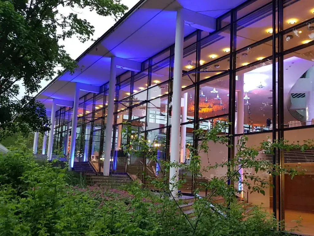 Licht Performance eines großen Gebäudes