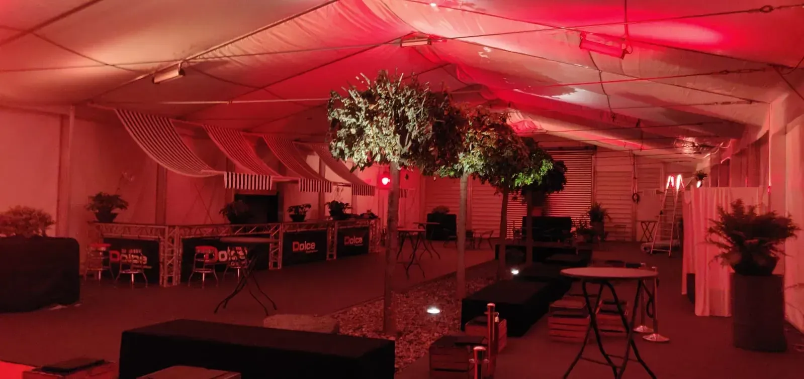 Beleuchtung eines Festzeltes