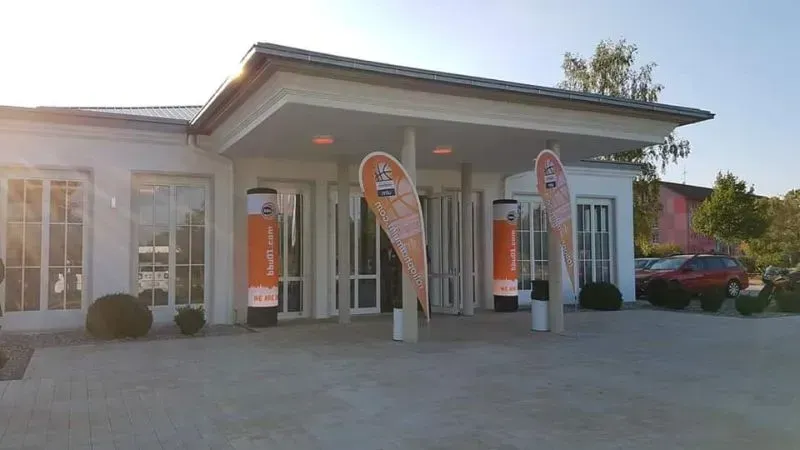 Eingangsbereich des Wiley Clubs in Neu-Ulm