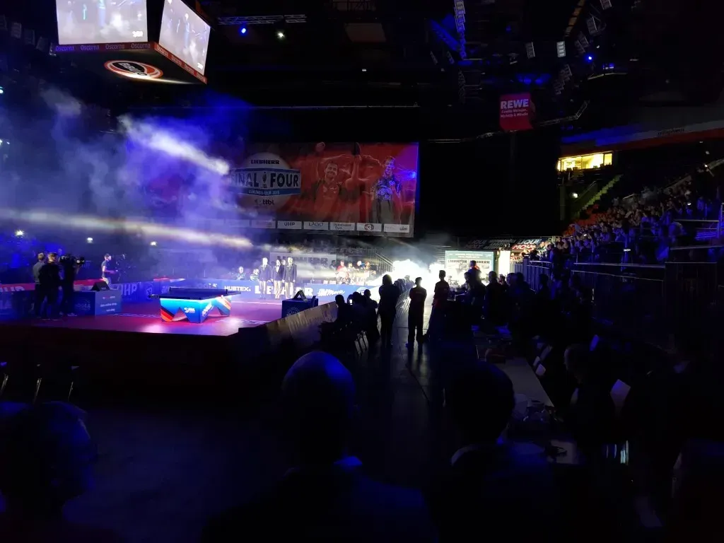 Aufbau der Veranstaltung der 1. Tischtennis Bundesliga und Pokalfinale mit Livestream