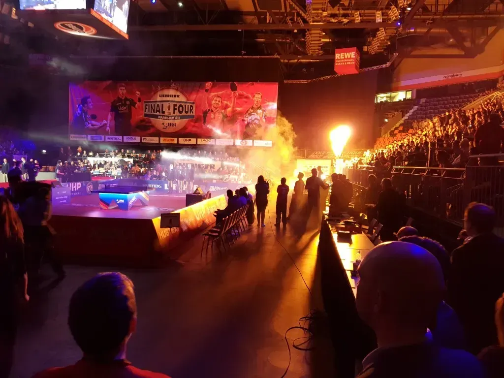 Aufbau der Veranstaltung der 1. Tischtennis Bundesliga und Pokalfinale mit Livestream