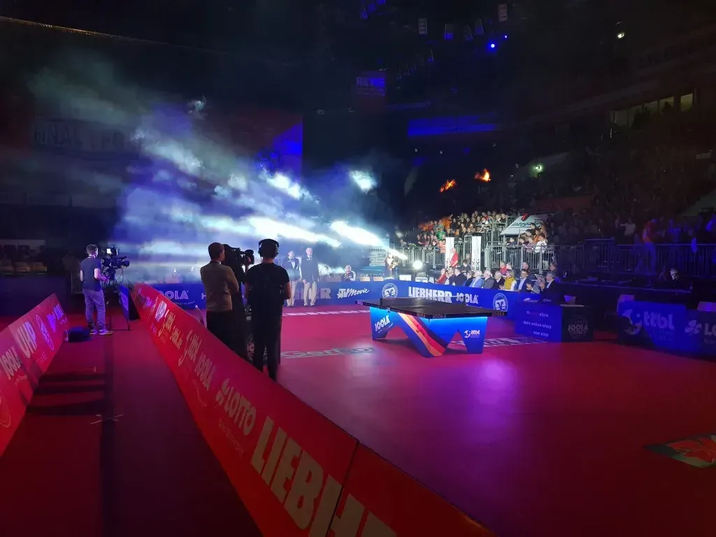 Aufbau der Veranstaltung der 1. Tischtennis Bundesliga und Pokalfinale mit Livestream