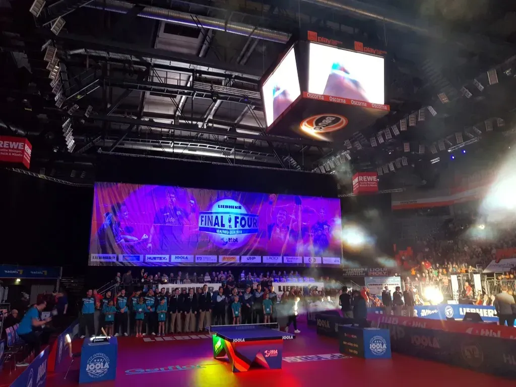 Aufbau der Veranstaltung der 1. Tischtennis Bundesliga und Pokalfinale mit Livestream