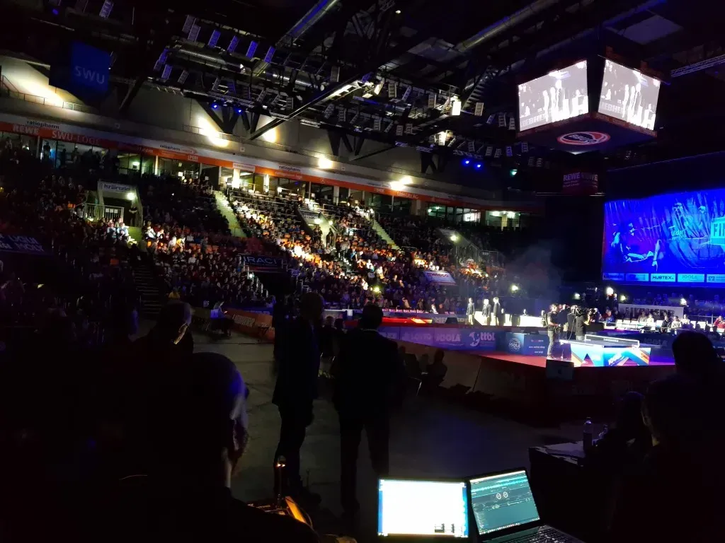 Aufbau der Veranstaltung der 1. Tischtennis Bundesliga und Pokalfinale mit Livestream