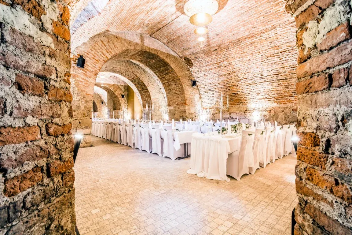 Gewölbe von Schloss Erbach mit Restaurant für Hochzeiten