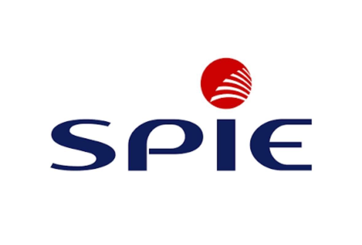 SPIE-Logo mit blauem Schriftzug und einem roten runden Emblem über dem I