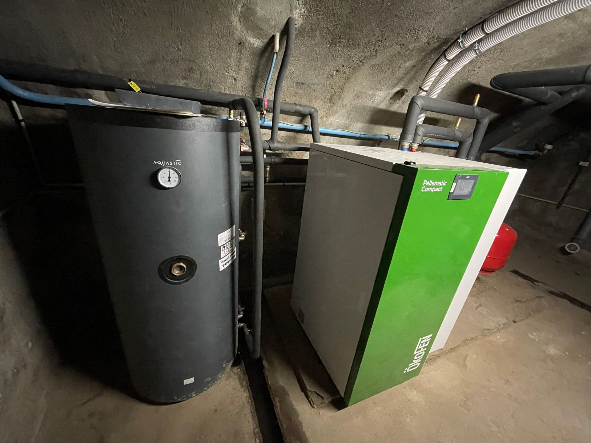 Chaudière à granulés vue de côté