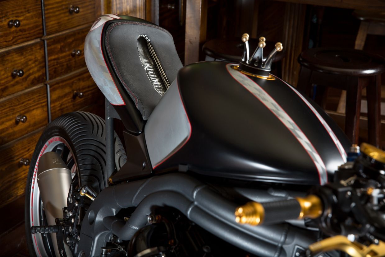 Triumph - Streetfighters Switzerland GmbH - Interlaken