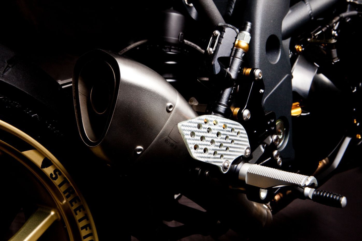 Triumph - Streetfighters Switzerland GmbH - Interlaken