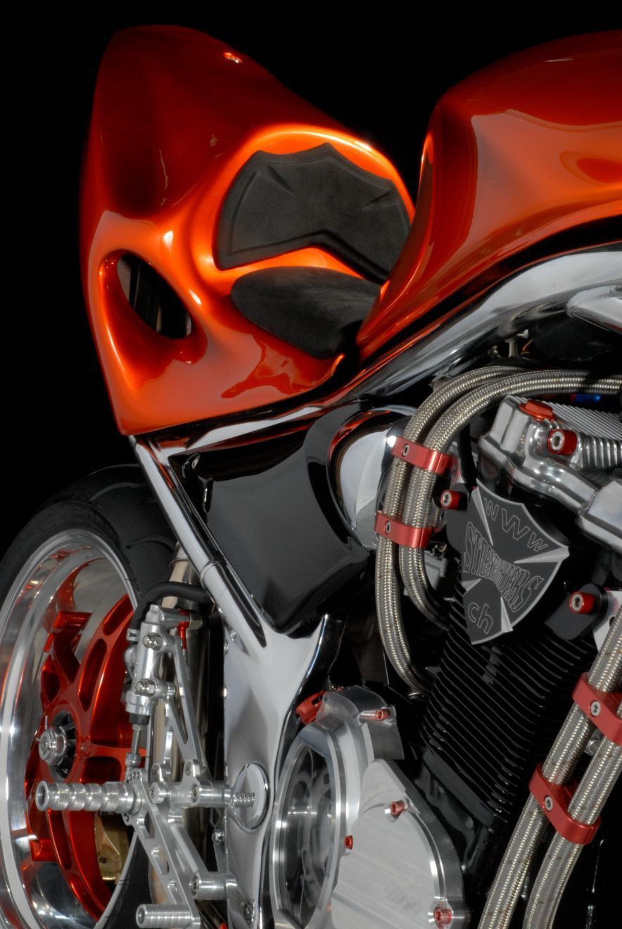 Suzuki - Streetfighters Switzerland GmbH - Interlaken