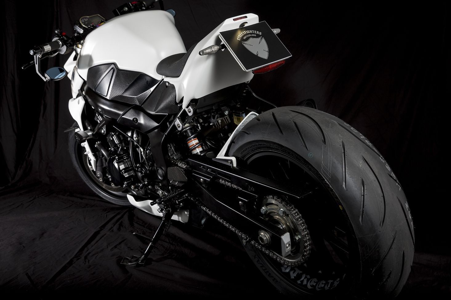 suzuki - Streetfighters Switzerland GmbH - Interlaken