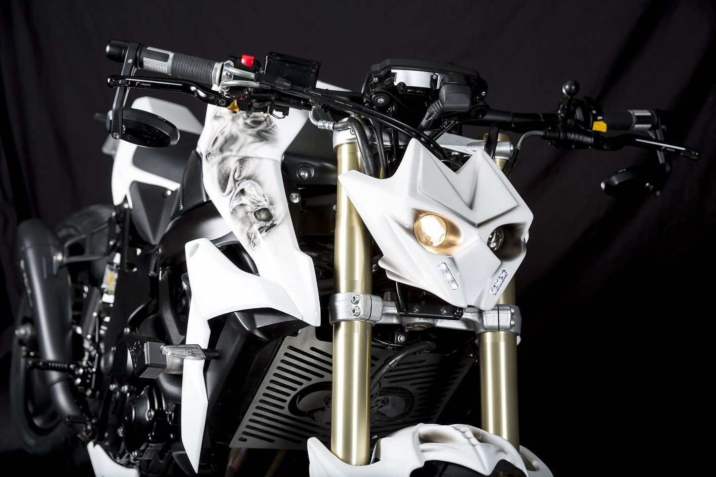 suzuki - Streetfighters Switzerland GmbH - Interlaken