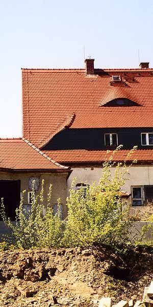 Biberschwanzziegel auf Wohnhaus