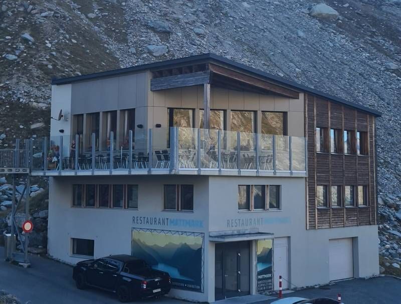 Verschiedene Spezialitäten auf einem Tisch