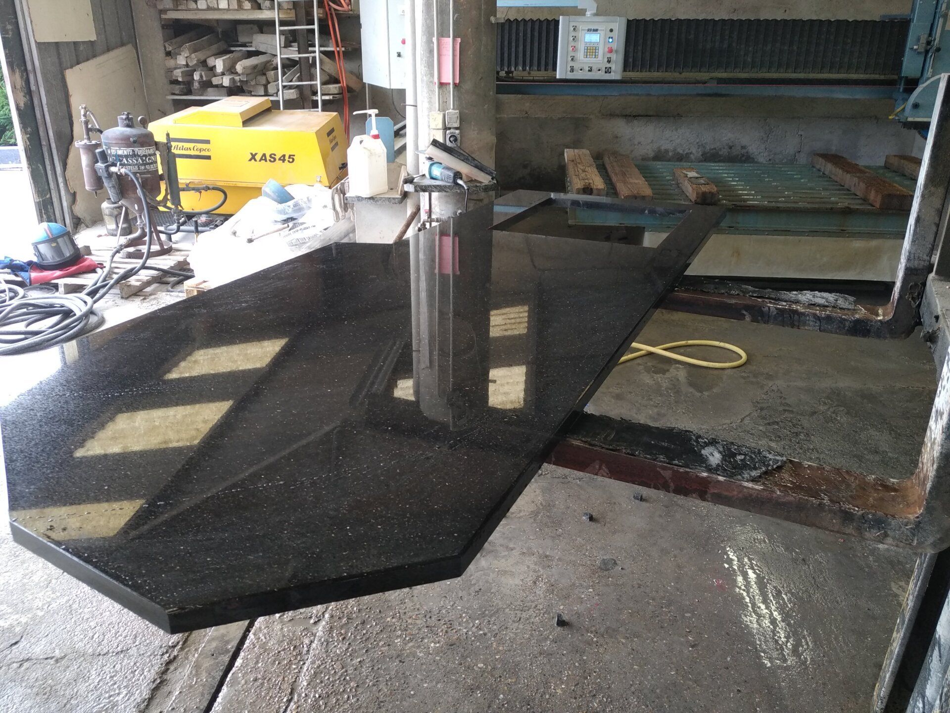 Réalisation de plan de travail en granit