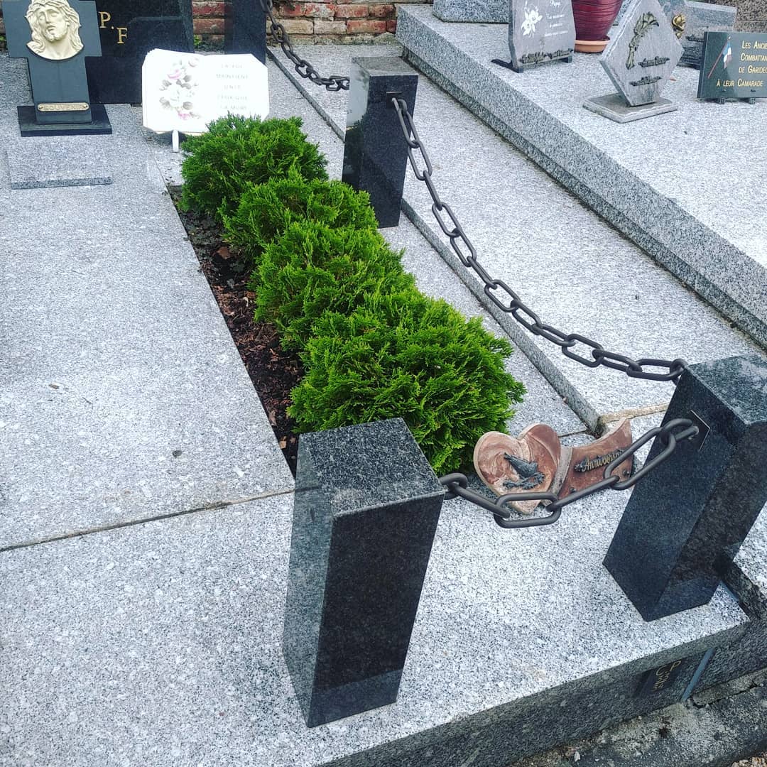 Réalisation de poteaux en granit