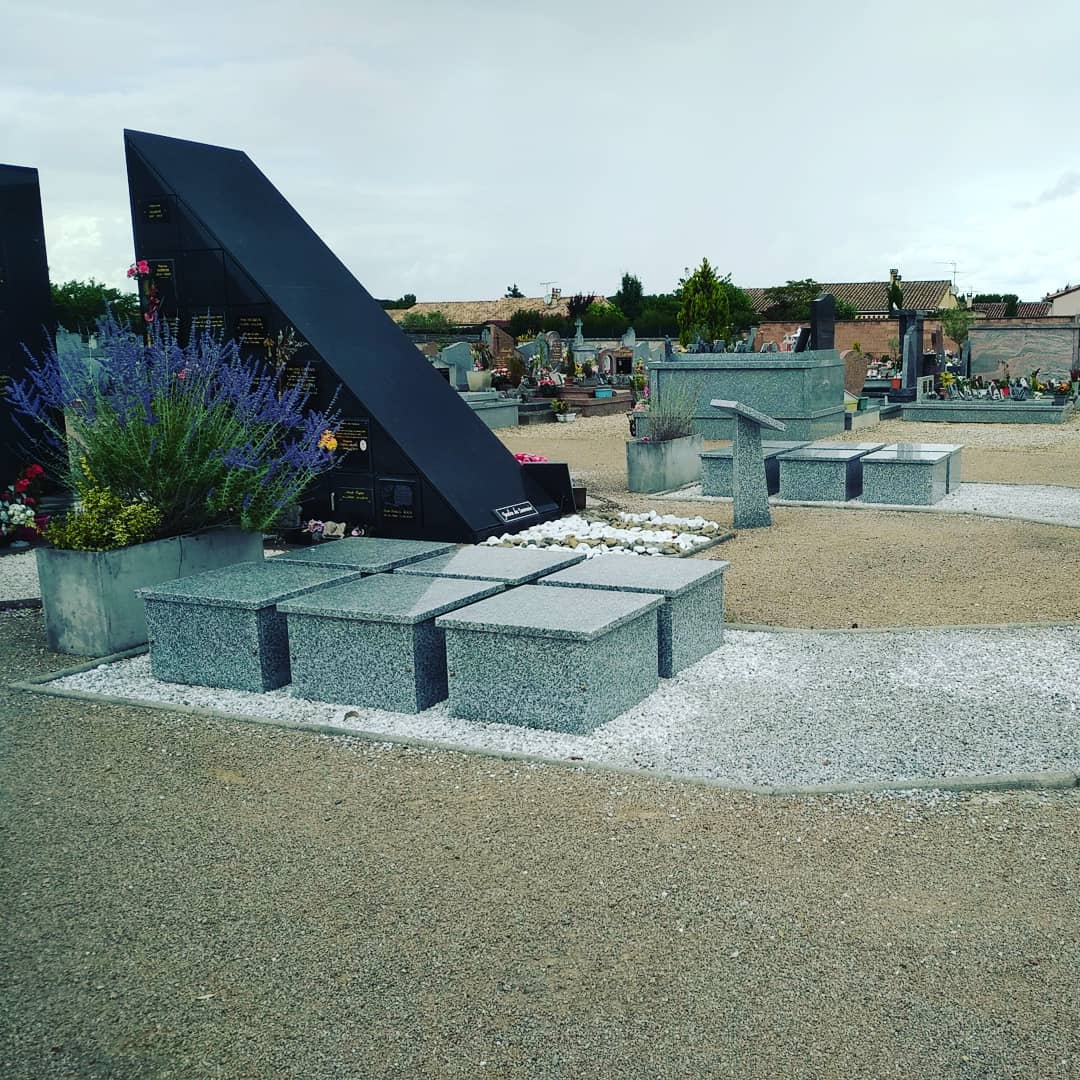 Réalisation de columbarium, monument cinéraire