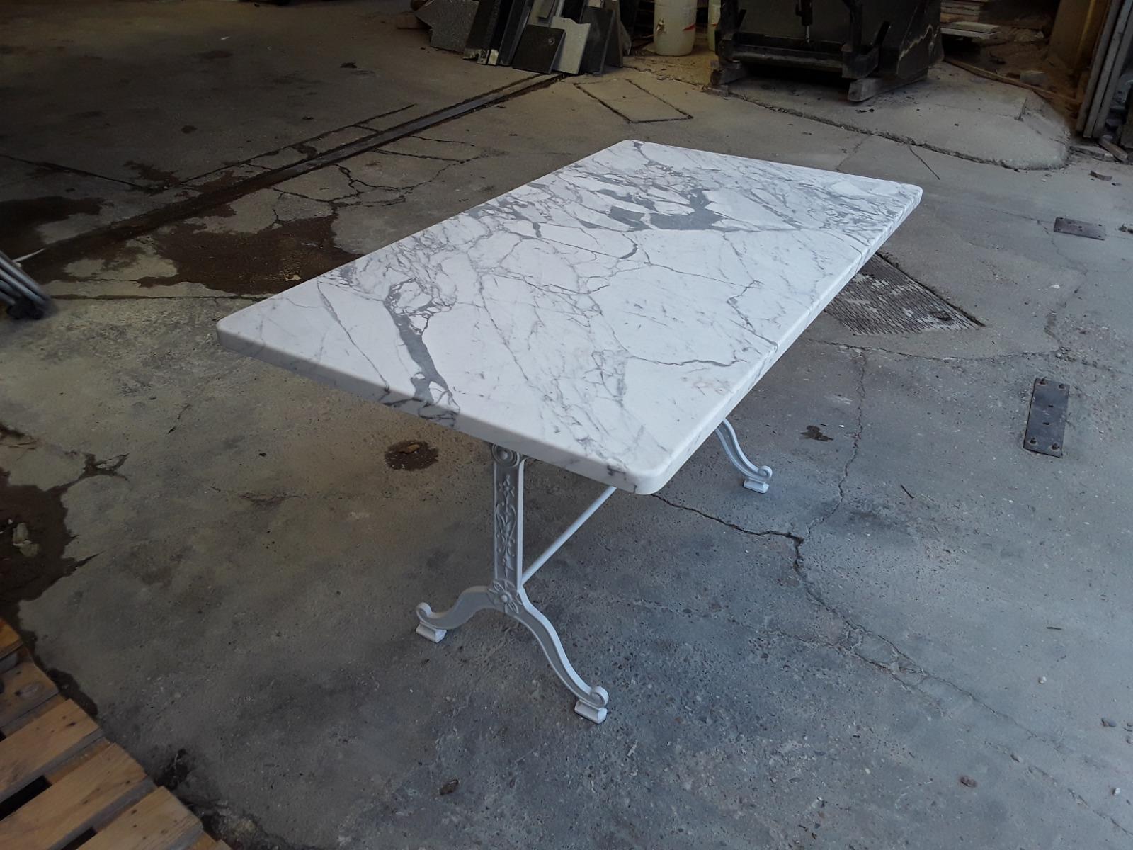 Table en marbre sur mesure