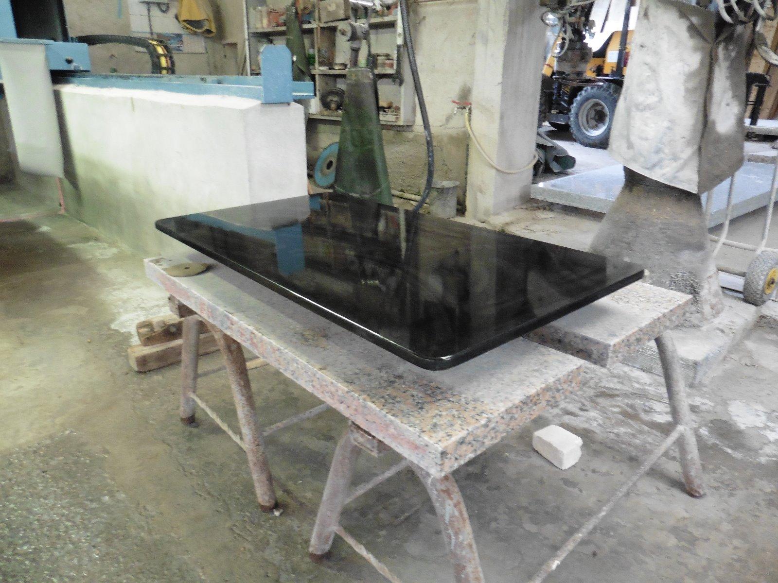 Façonnage de la pierre naturelle