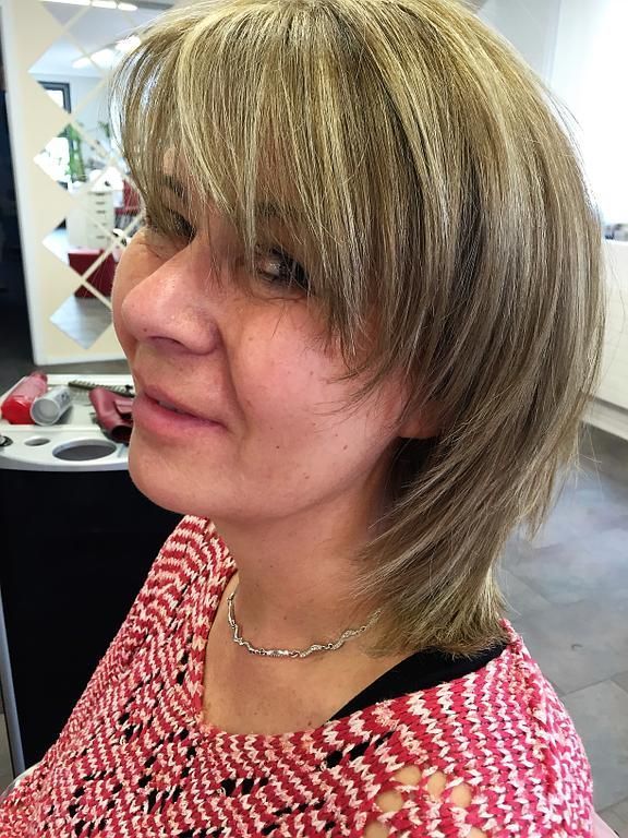 Coiffeur FF & Kosmetik IL - Coiffeursalon und Kosmetiksalon in Fällanden