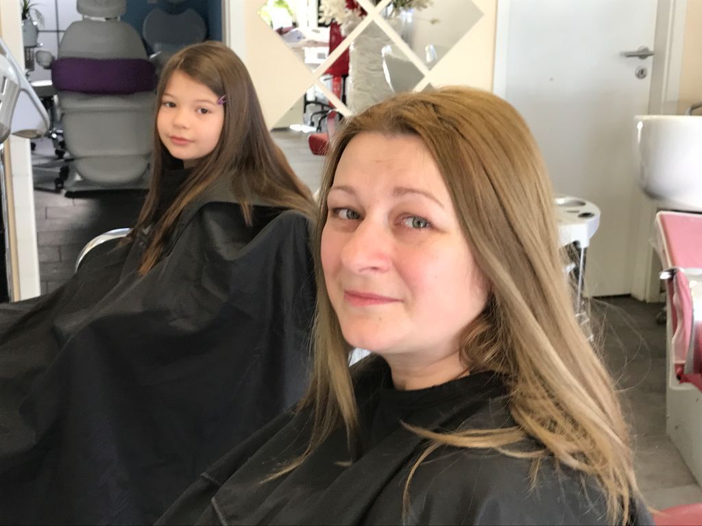 Coiffeur FF & Kosmetik IL - Coiffeursalon und Kosmetiksalon in Fällanden