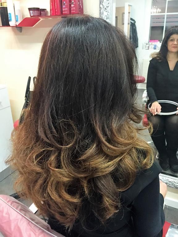 Coiffeur FF & Kosmetik IL - Coiffeursalon und Kosmetiksalon in Fällanden