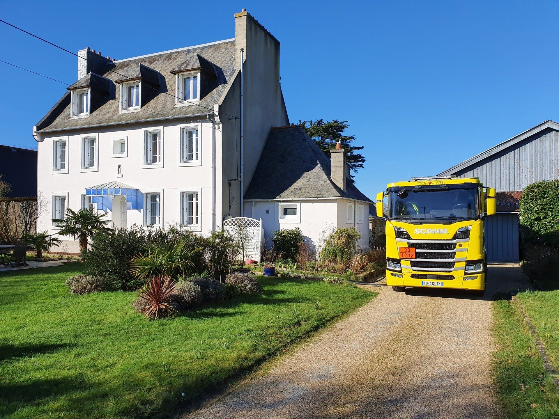 Camion multicuve de livraison