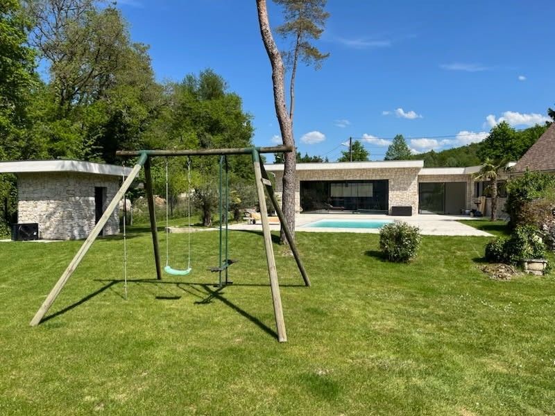Travaux d'installation d'une piscine à coque