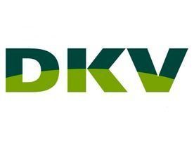 Logotipo de DKV: letras en negrita D, K, V, con esquema de colores verde y verde más oscuro.
