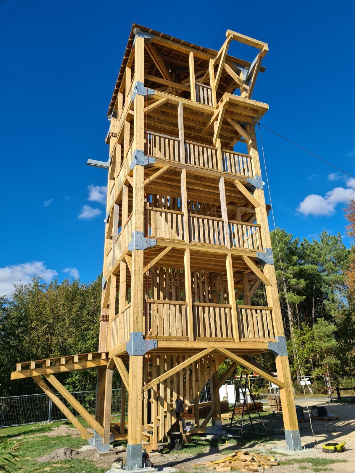 Tour-bois-lamelle-colle-multiactivitees