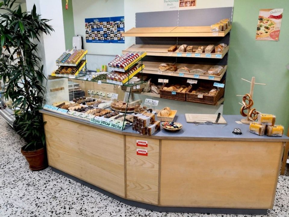 Brottheke vom Bio-Markt West