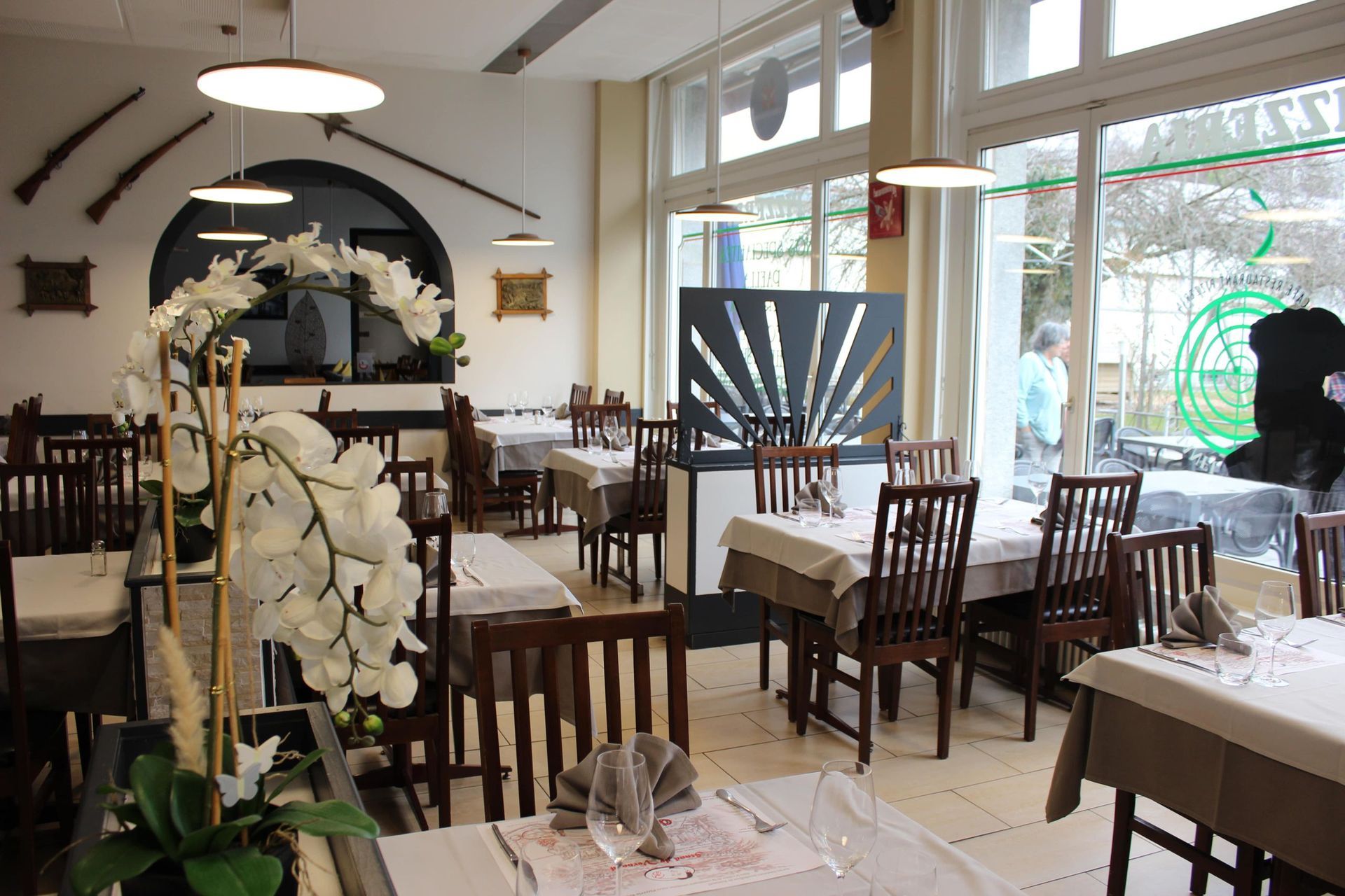 Café restaurant du Stand de Tir le restaurant en images