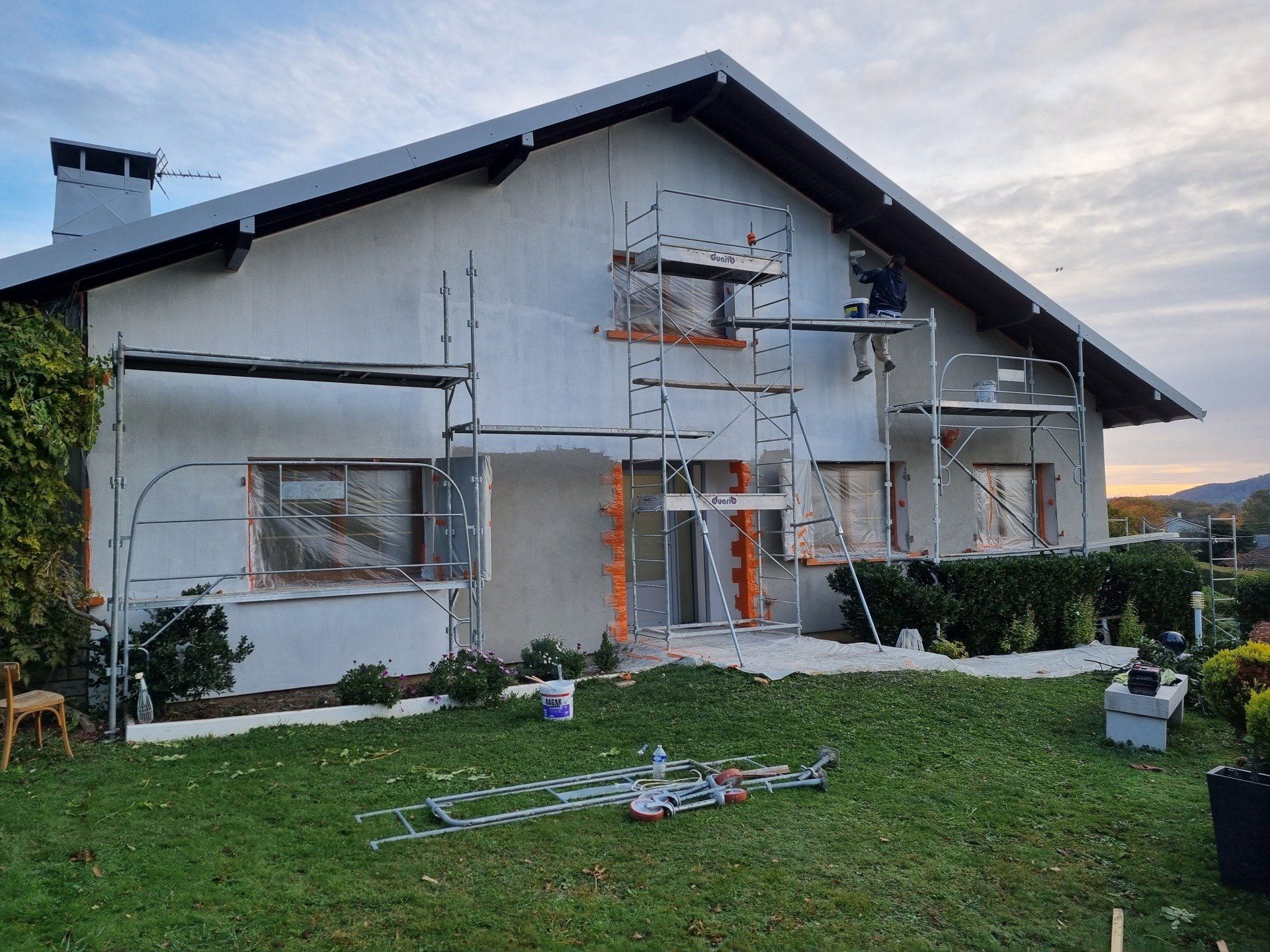 Pose peinture de façades