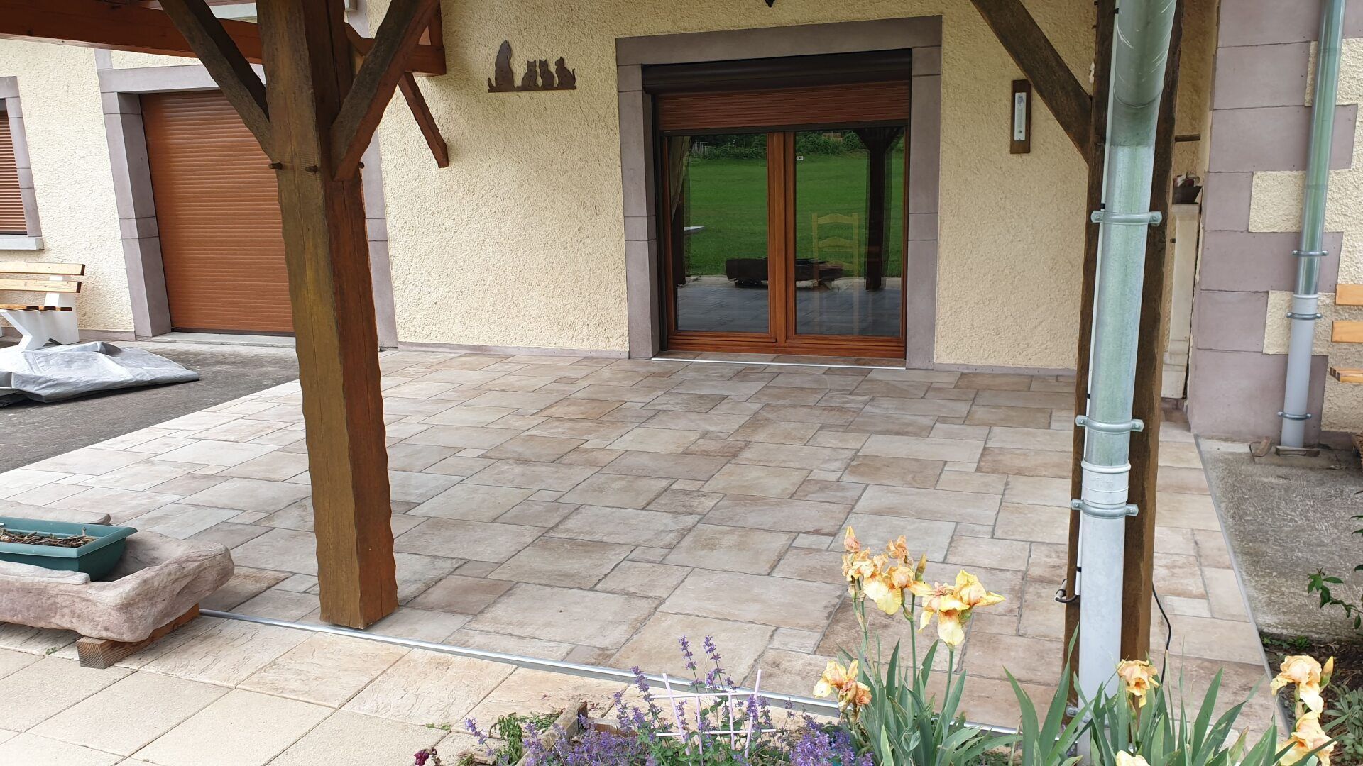 Dallage style pierre extérieur