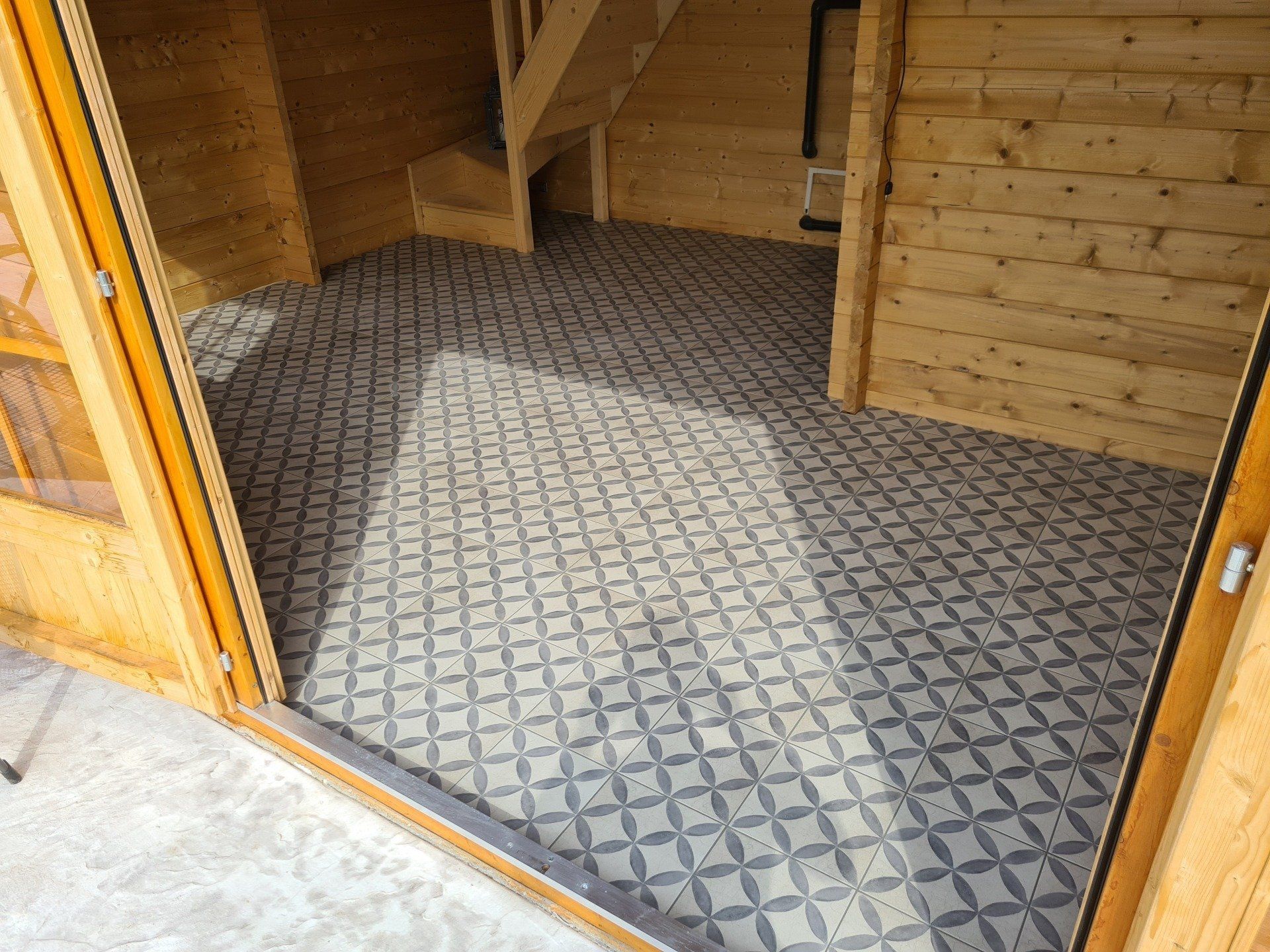 Carrelage intérieur murs en bois