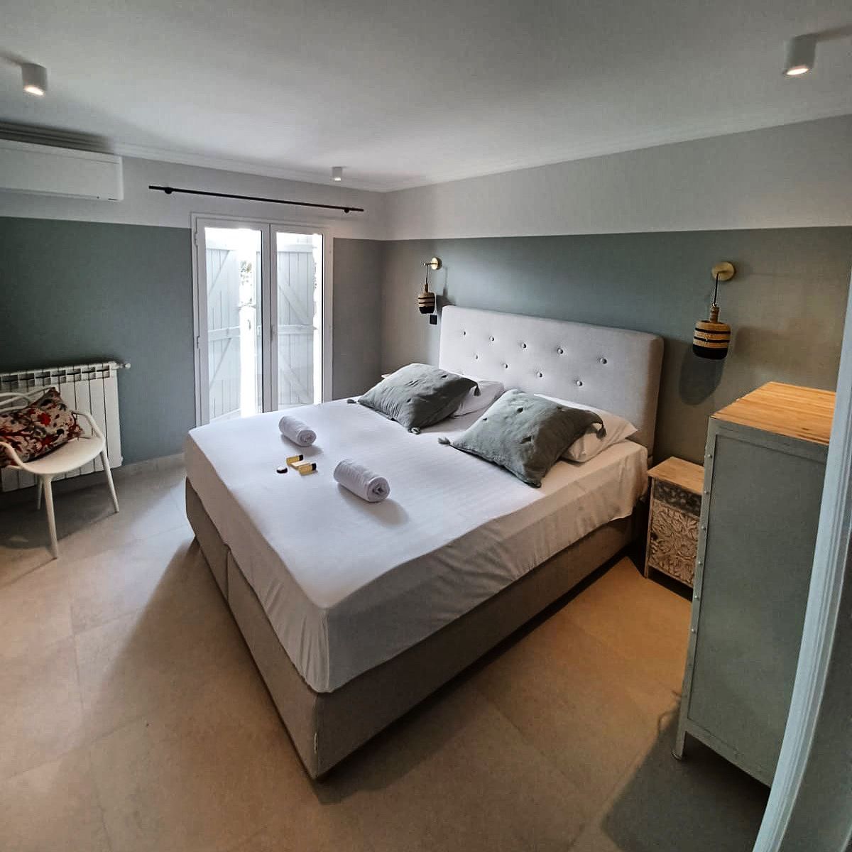  #bensdéco #bensdeco #rénovation #Antibes #AlpesMaritimes #antibesfrance?? #Climatisation #design #contemporain @bensdeco
Entreprise Bens Déco - Rénovation Générale - Coordination Travaux Seconds Œuvres
Maisons & Appartements & Commerces, Alpes Maritimes.