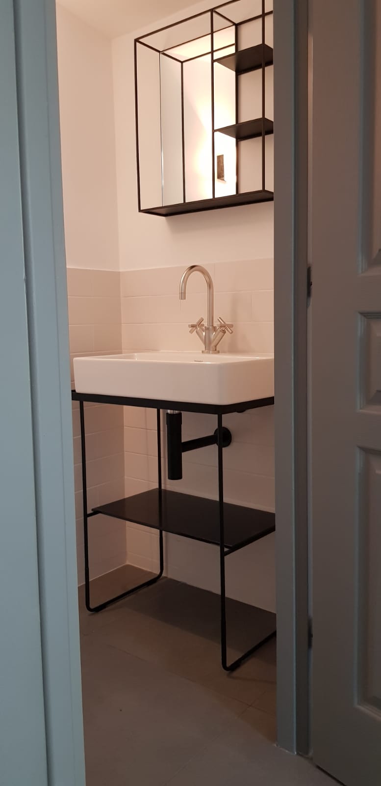 Travaux Parquet Bens Déco Chantier ?   #Travaux #Rénovation #Transformation #Générale #Appartement #Antibes #Séjour #Salon #Cuisine #Salledebain #Chambres #Carrelage #Sol #Mur #Fauxplafond #Électricité #Luminaires #Plomberie #Création #Inspiration #Homestager #Interiordesign #Décoration #Conception #Coordination #Design #pure #white #light #FrenchRiviera #Cotedazur #BensDéco #Alpesmaritimes
Entreprise Bens Déco, Rénovation Générale
Maisons & Appartements & Commerces Antibes, Alpes Maritimes.