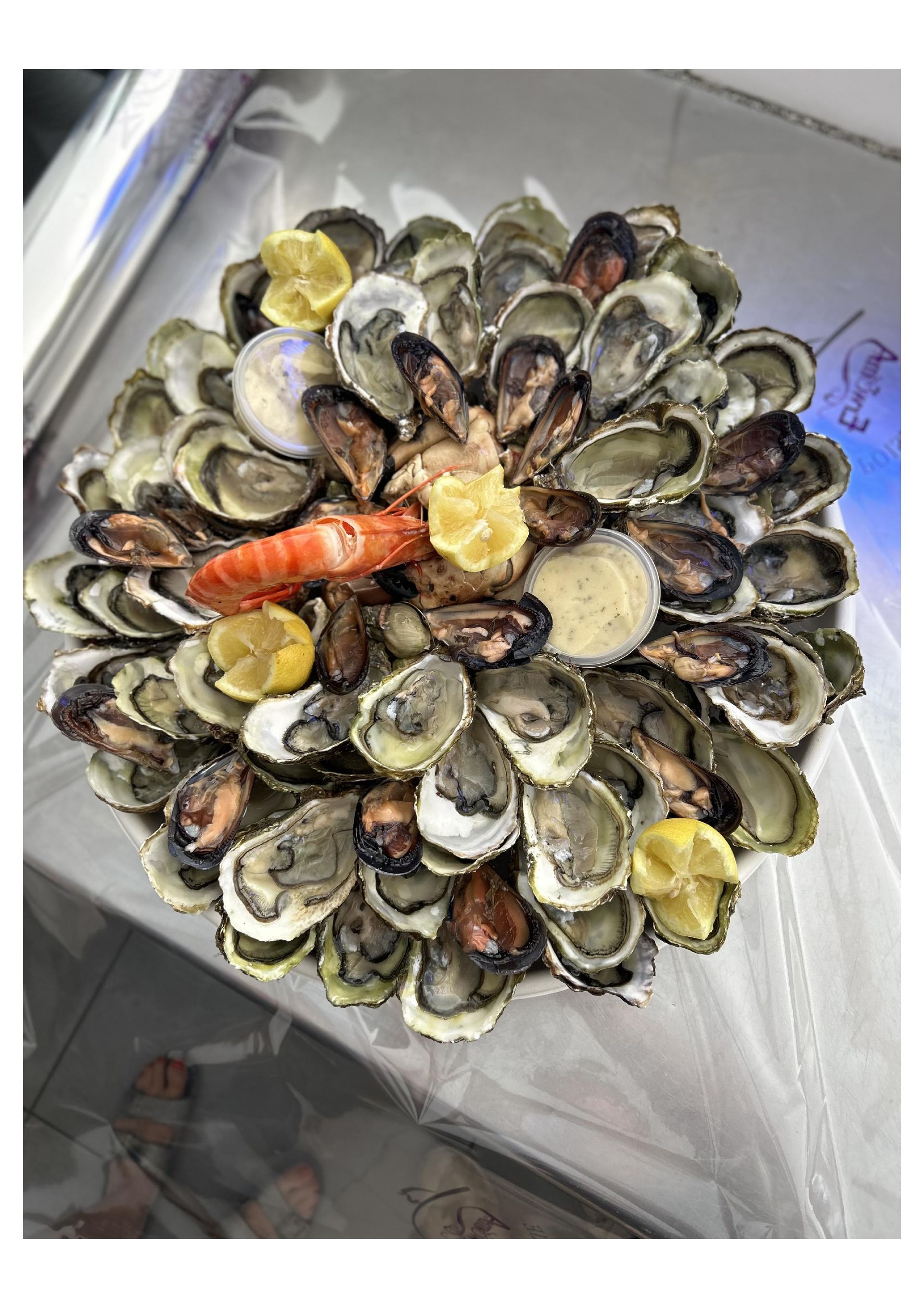 Assortiments de fruits de mer sur un plateau