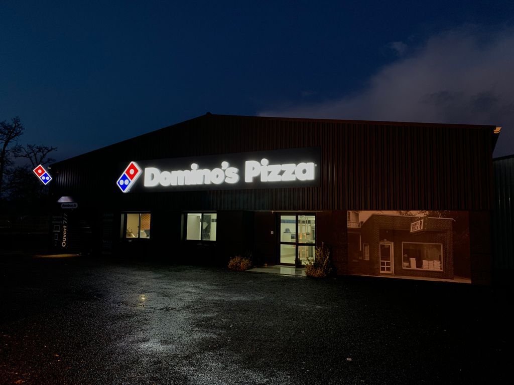 Enseignes Domino's Pizza